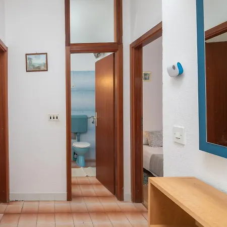 Apartman A 2 Near W Patio Parking And Grill *